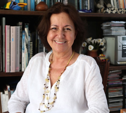 Elvira Lobato