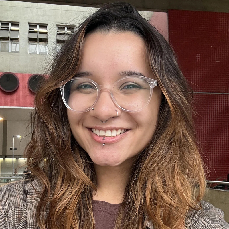 Júlia Dal Bello